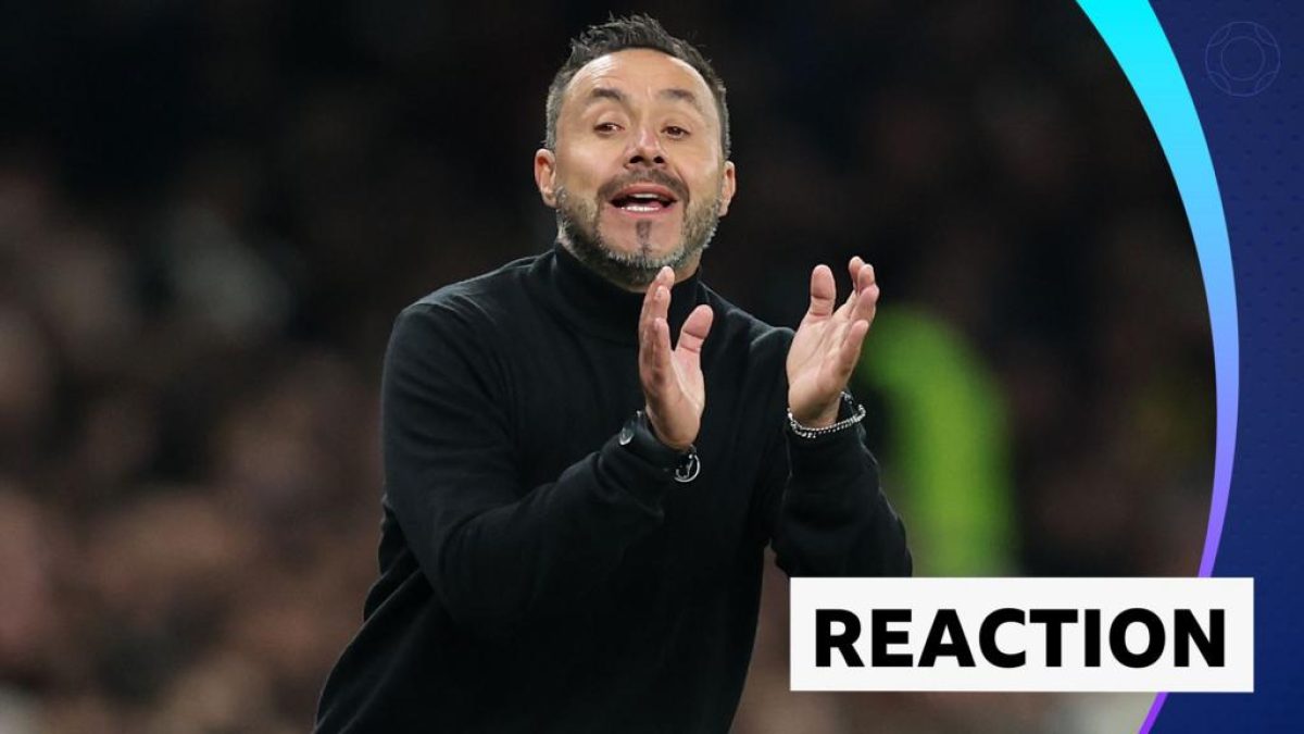 Roberto De Zerbi watching Tottenham Hotspur during a Premier League match